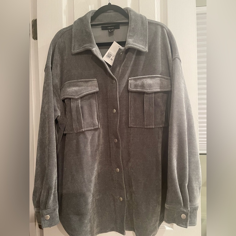 Forever 21 Shacket pale green corduroy